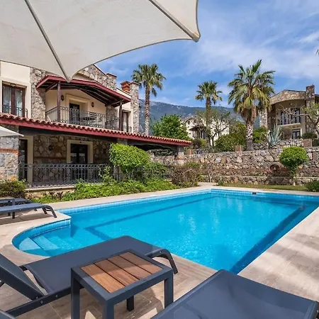 Oludeniz'de Genis Bahceli Villa-awz204 *