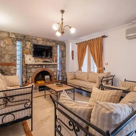 Oludeniz'de Genis Bahceli Villa-awz204