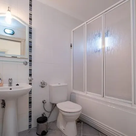 Oludeniz'de Genis Bahceli Villa-awz204 *