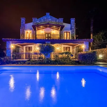 Villa Oludeniz'de Genis Bahceli Villa-awz204