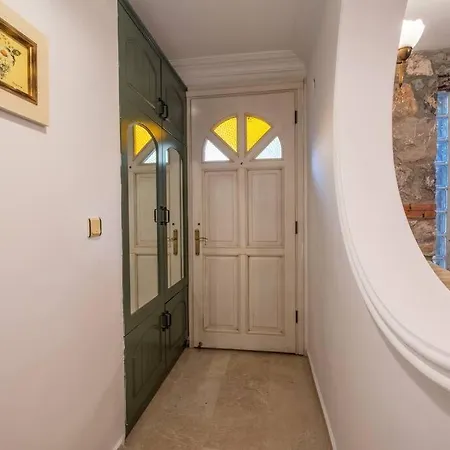 Oludeniz'de Genis Bahceli Villa-awz204 Villa *
